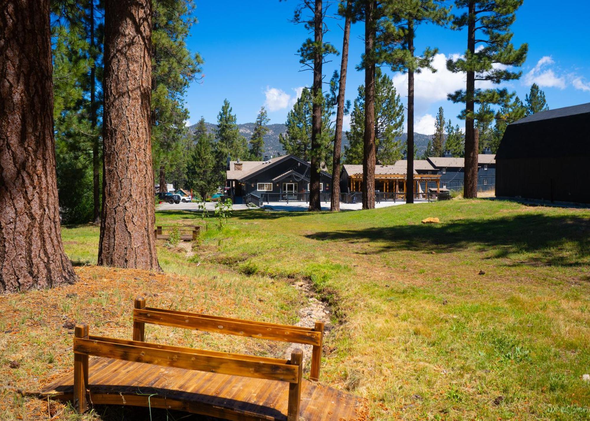 Sessions Retreat & Hotel Big Bear Lake Exterior photo