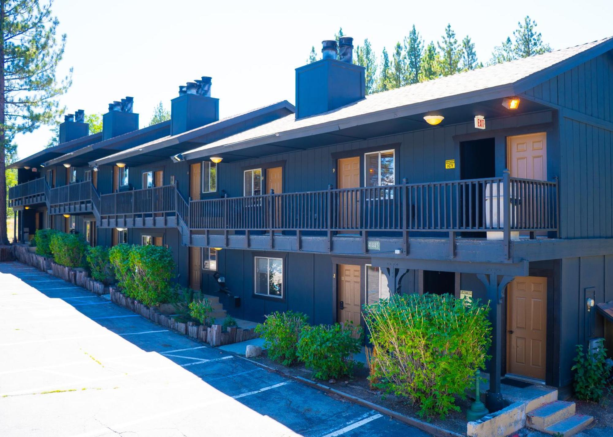 Sessions Retreat & Hotel Big Bear Lake Exterior photo