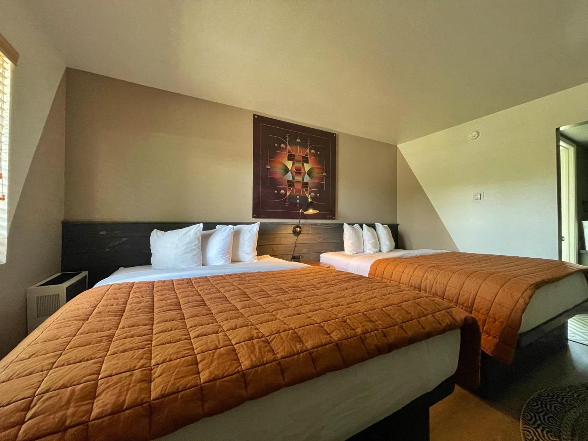 Sessions Retreat & Hotel Big Bear Lake Exterior photo
